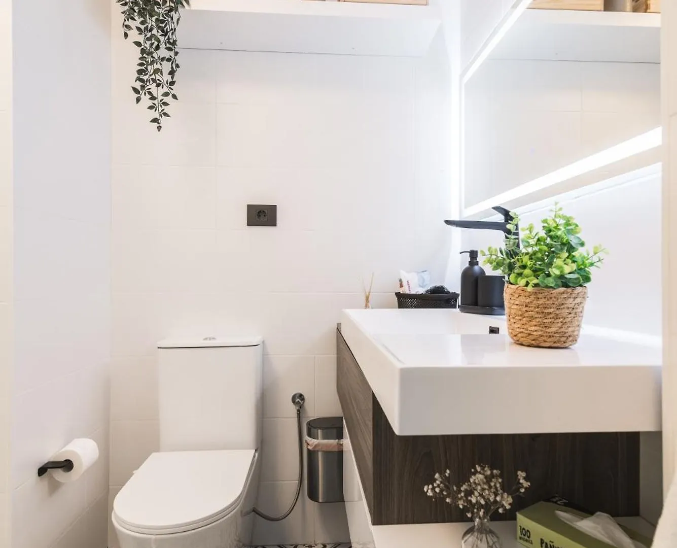 Home2Book Stylish & Bright Bakea Apartment Ingenio Spain