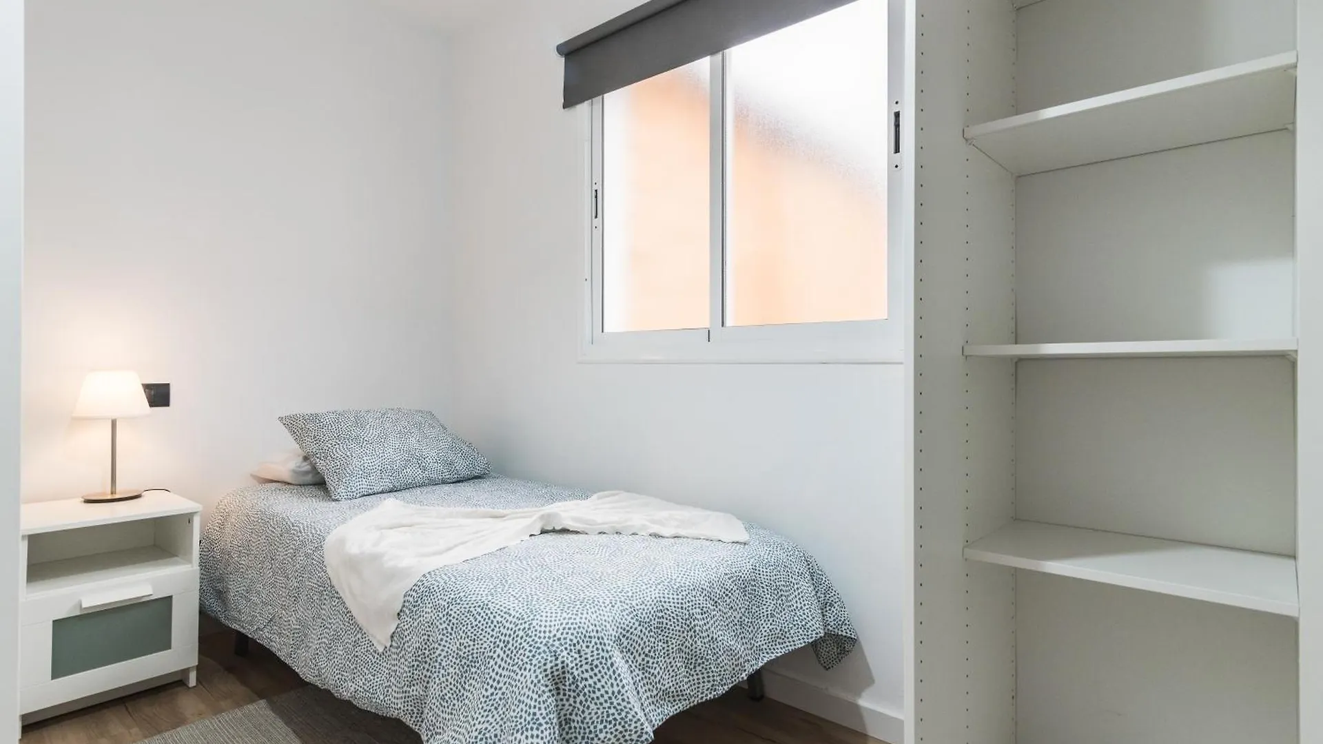 Home2Book Stylish & Bright Bakea Apartment Ingenio 0*,  Spain