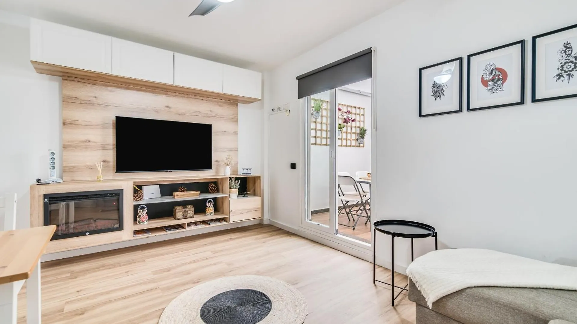 Home2Book Stylish & Bright Bakea Apartment location